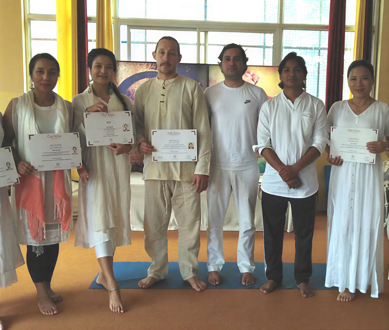 Joogaretriittikurssi Om Yoga Rishikeshiltä
