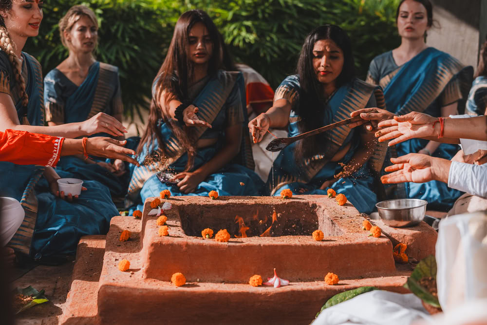200 tunnin YTT Rishikeshissä – 20.8.–11.9.2026
