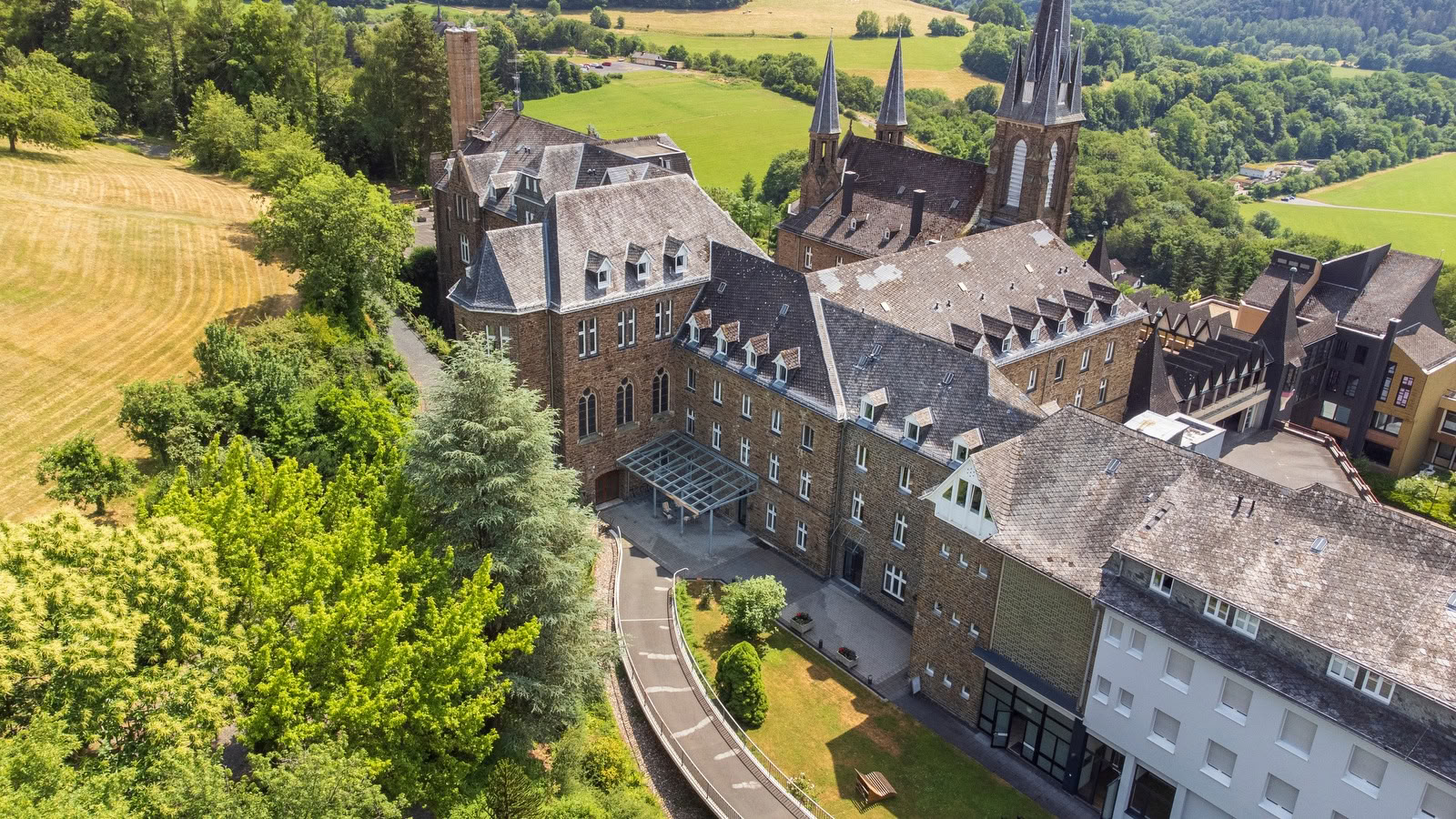 Joogadetoksiretriitti vaelluksella Kloster Waldbreitbachissa