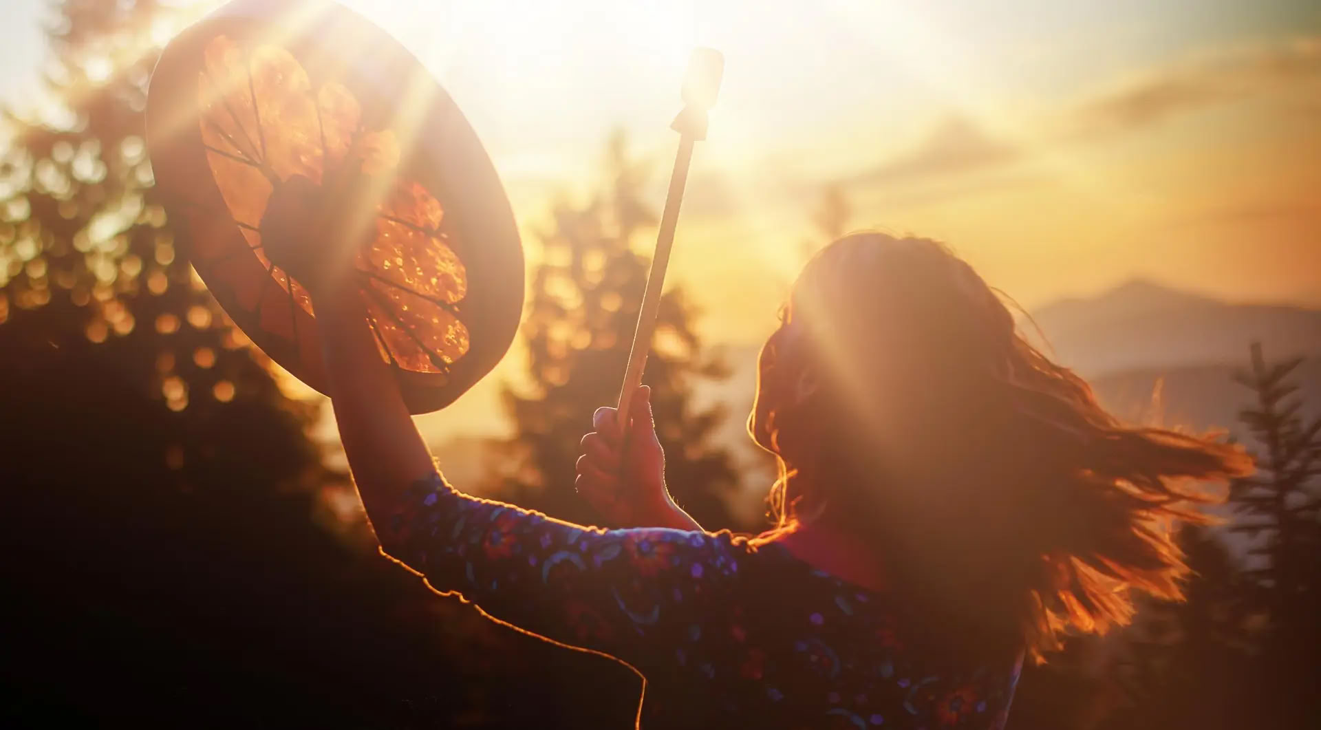 5 päivän transformatiivinen auringonpimennysretriitti Islannissa