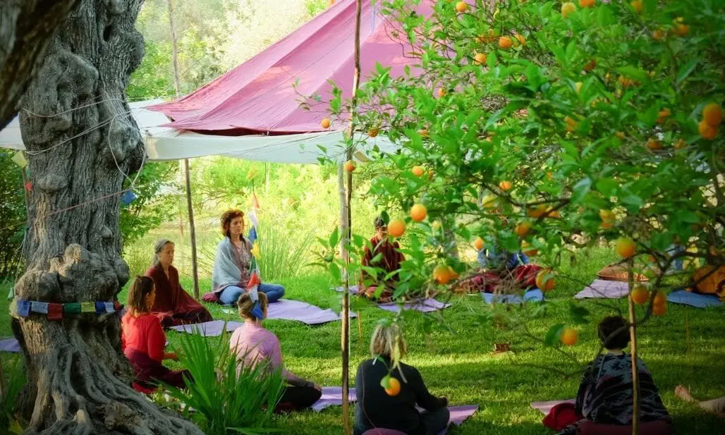 Jooga- ja meditaatioretriitti paluusta lähteelle