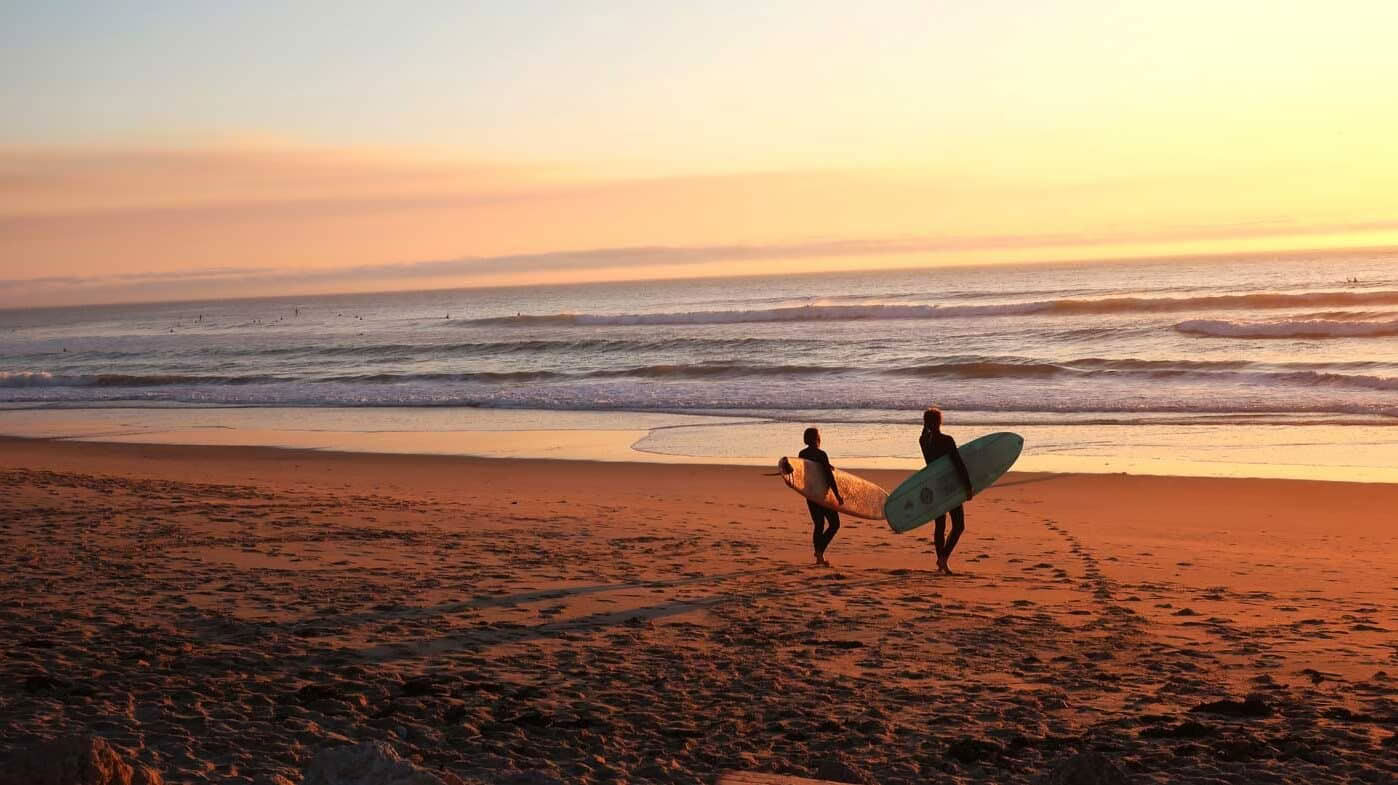 Salty Retreats: Surffaa, hikoile ja virtaa Costa Ricassa