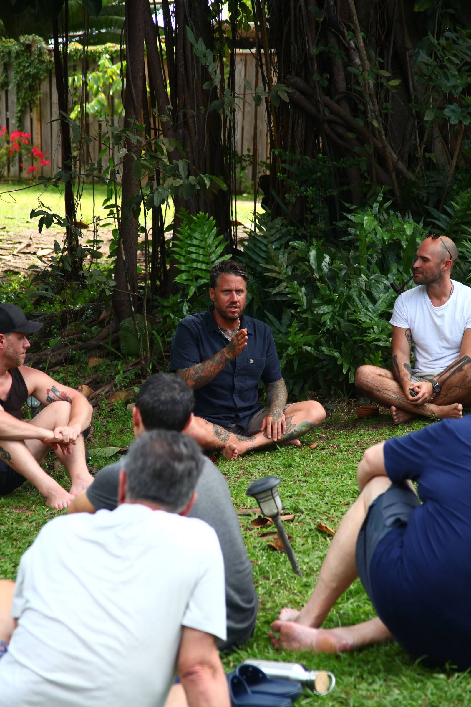 Joogaretriitti Sylvian De Marcon ja Kano Main kanssa