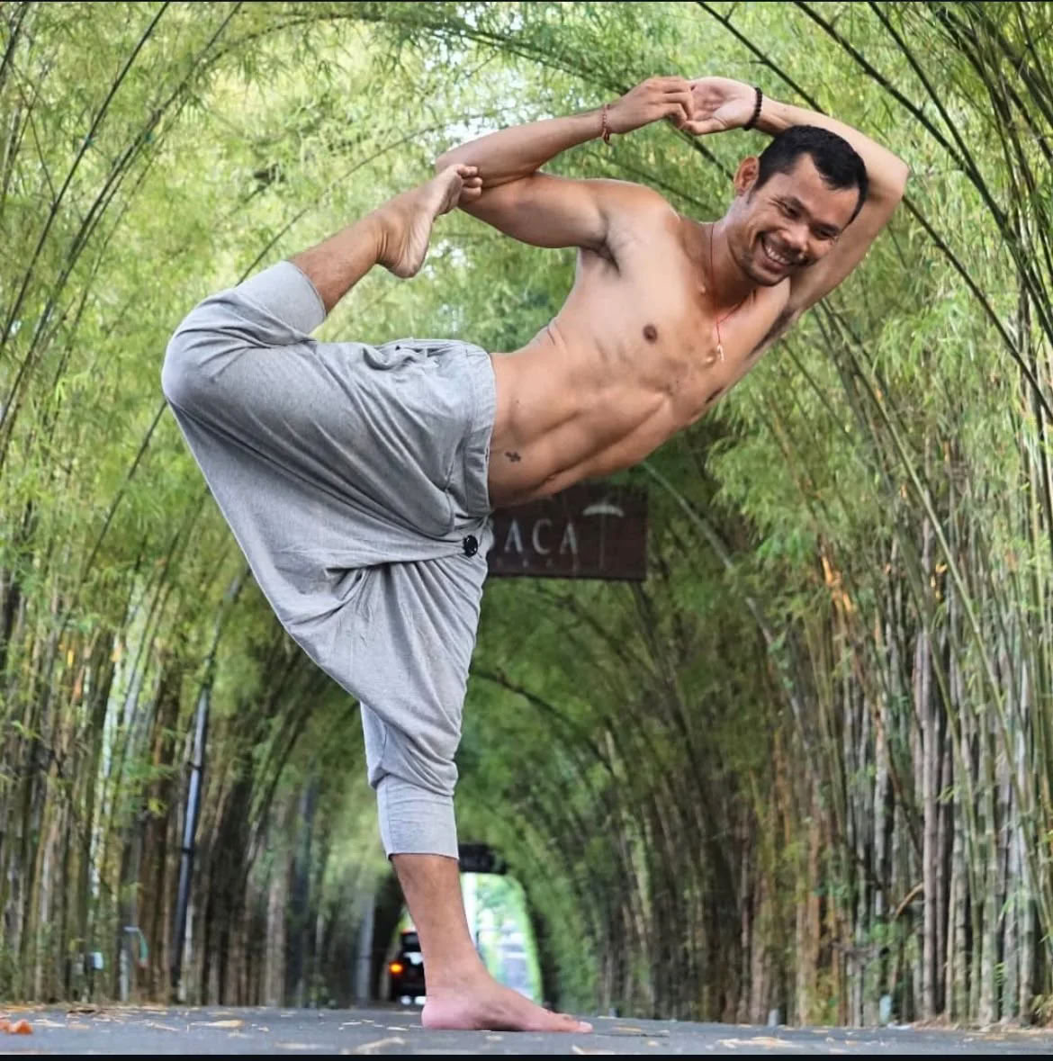 Voimaannuttava vinyasa