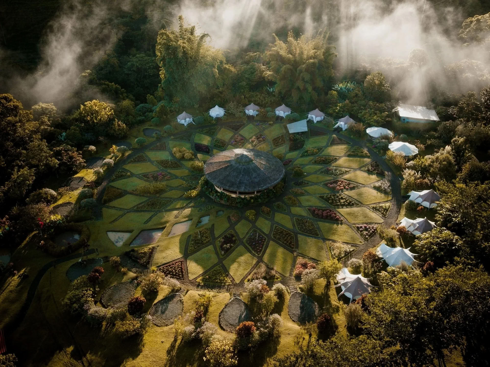 Intiimi ayahuaska-retriitti (Kinkara Costa Rica) – kesäretriitit