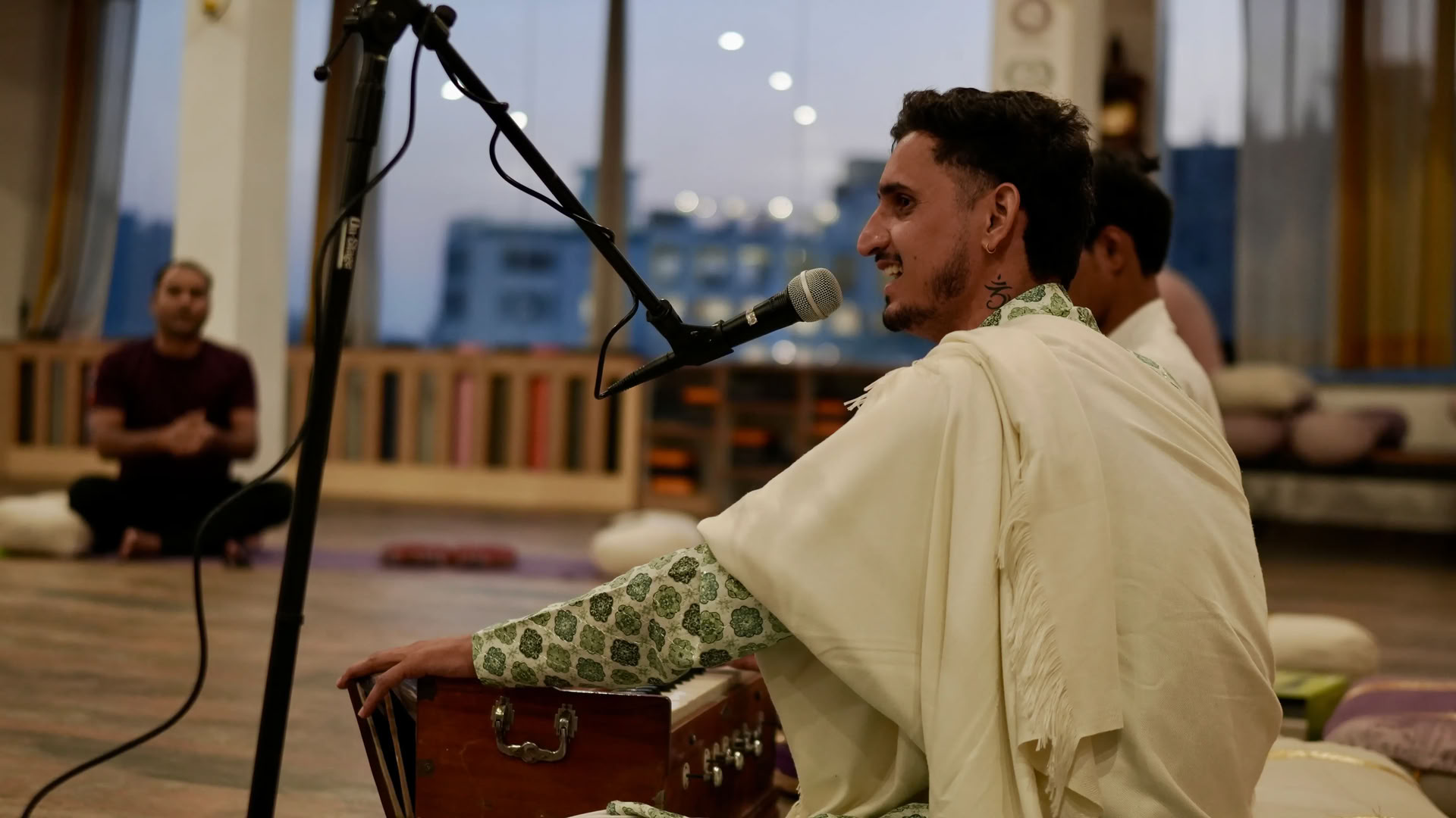 200 tunnin joogaopettajakoulutus – 5. lokakuuta–23. lokakuuta 2026