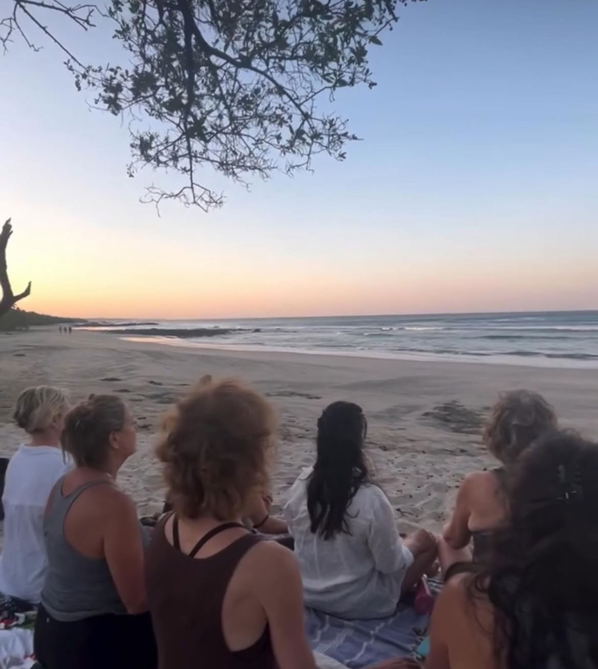 200 tunnin immersio Costa Ricassa