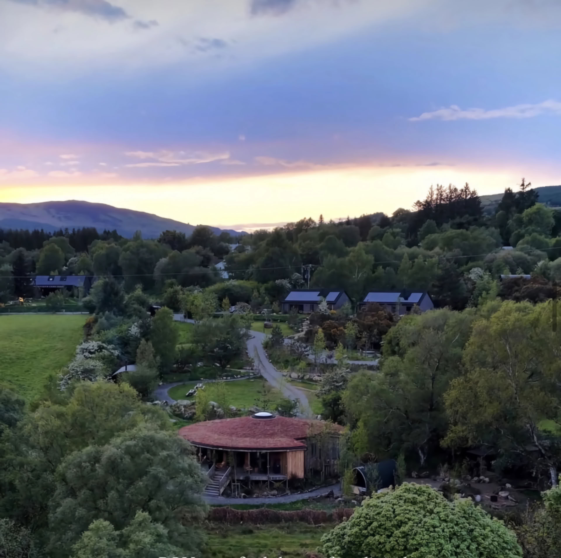 Deerstone Retreat - Happi-seikkailu ja hyvinvointi