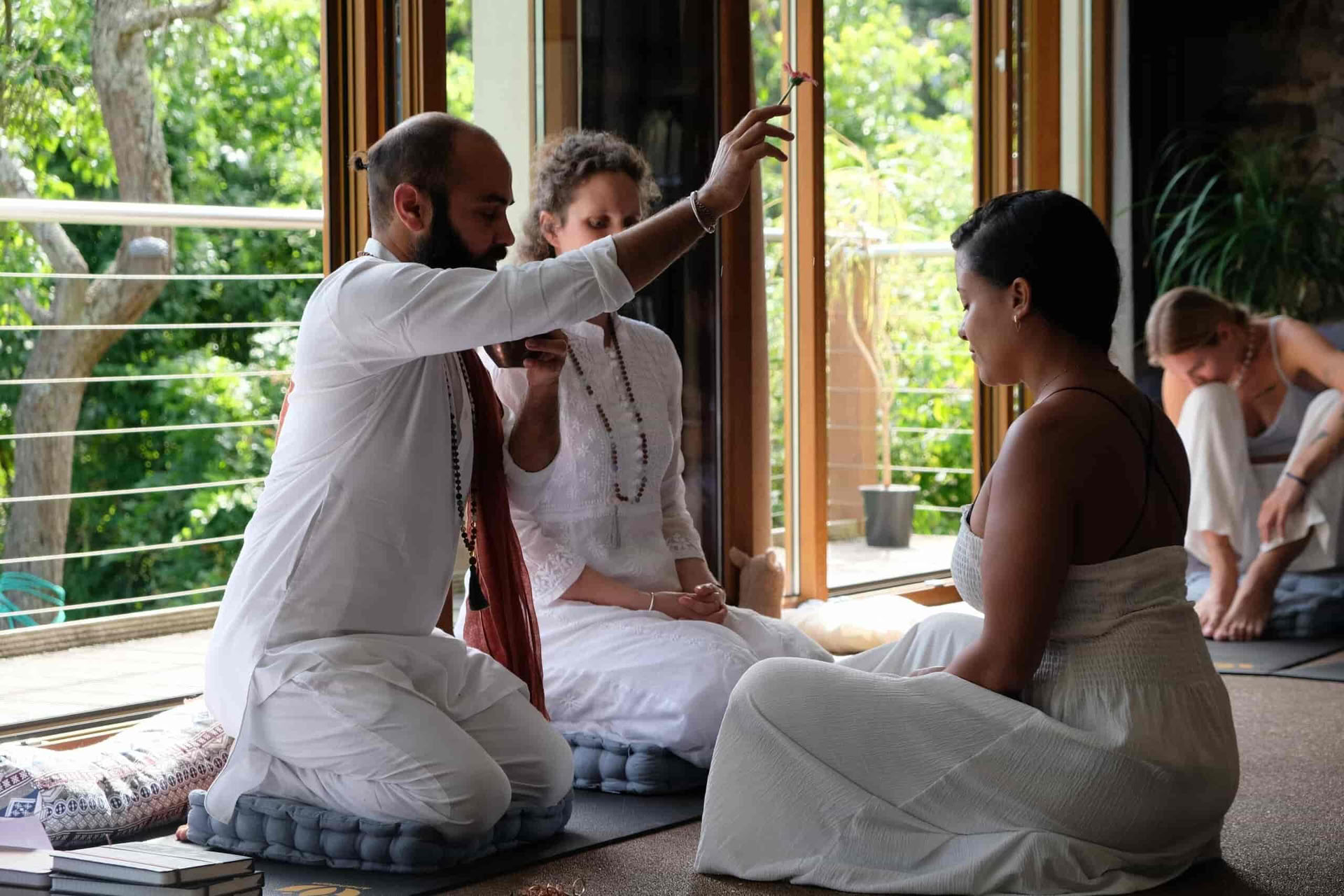 100 tunnin Ashtanga-koulutus