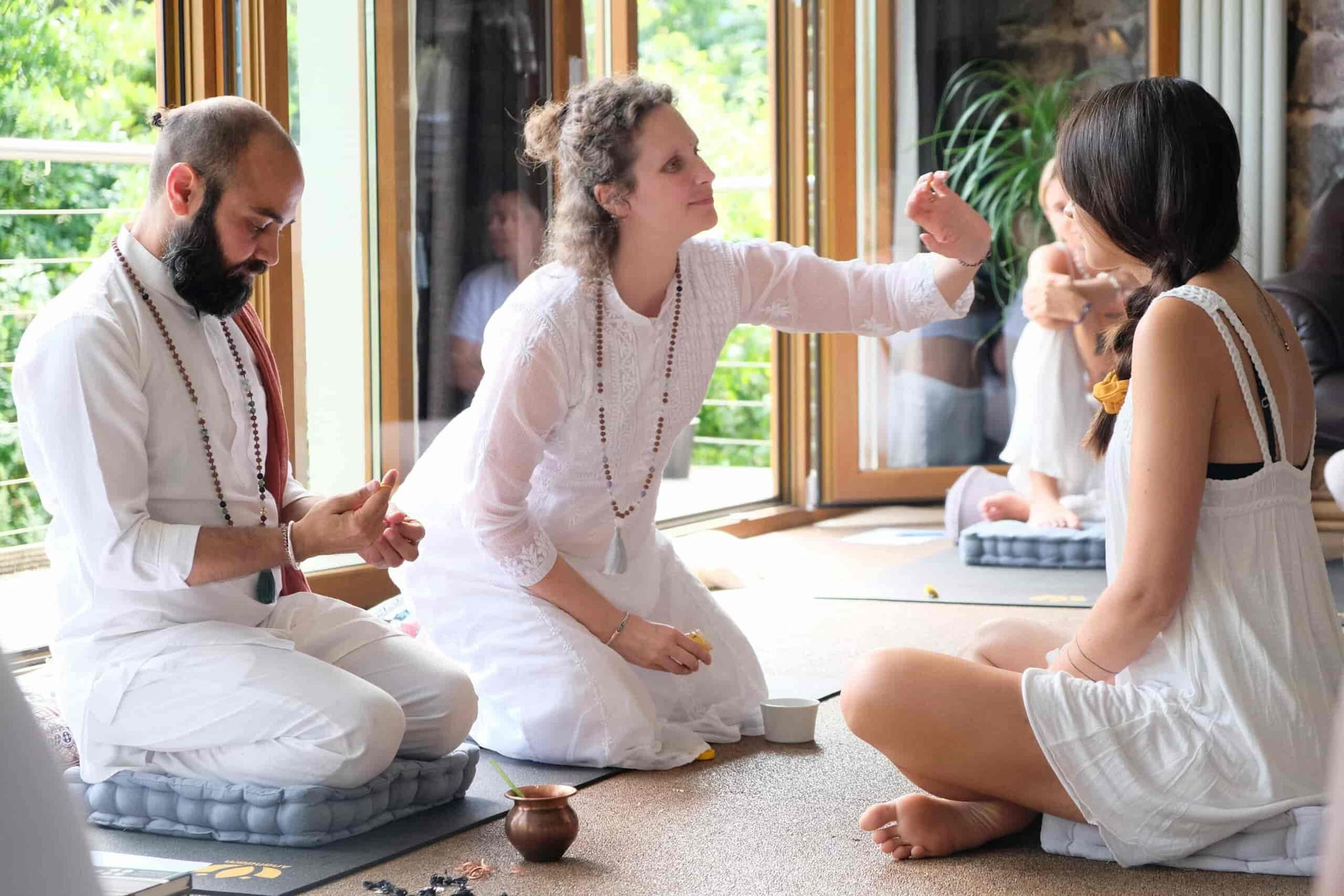 100 tunnin Ashtanga-koulutus