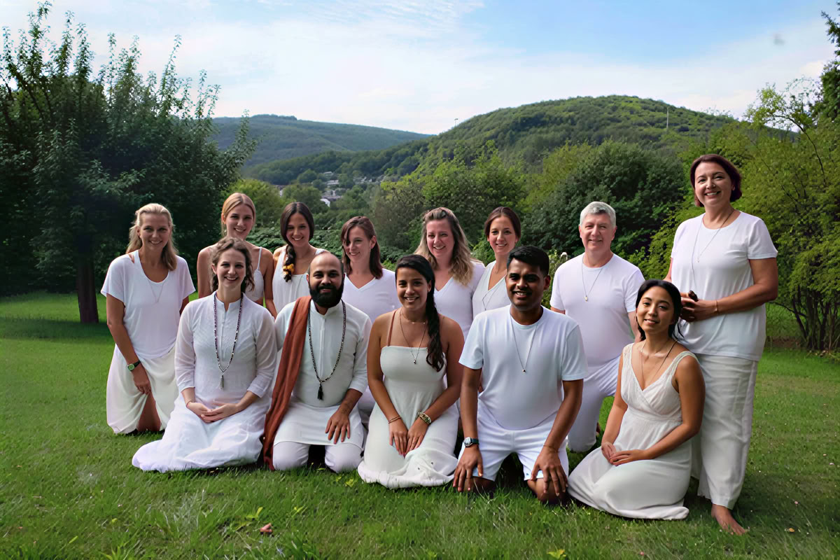 50 tunnin pranayama-koulutus Saksassa