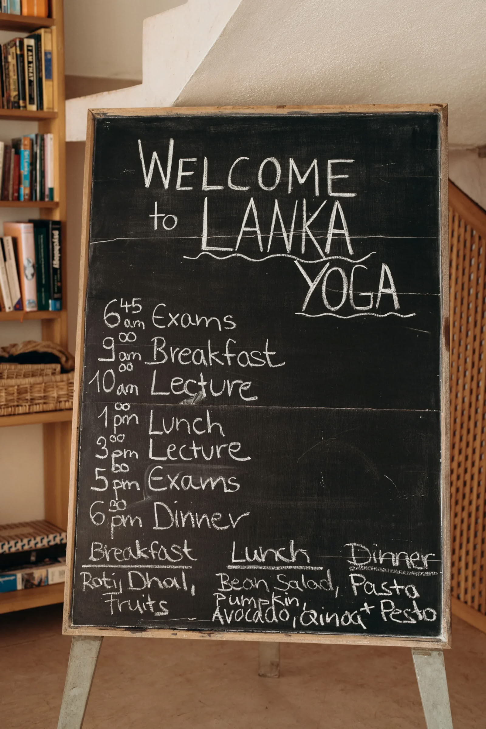 Synergia Vinyasa-joogaretriitti Lanka Yogassa