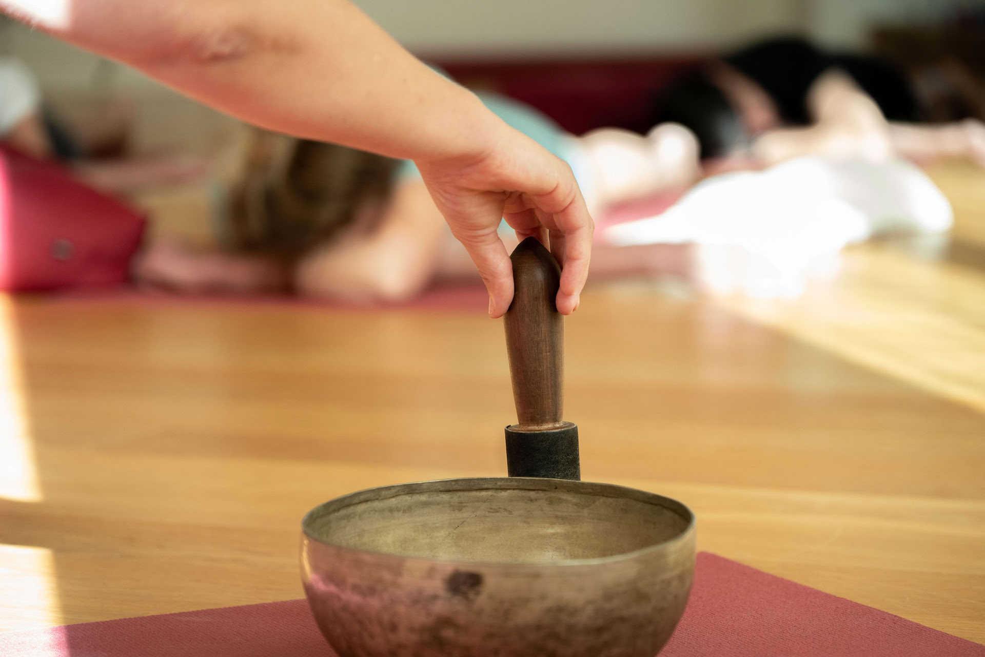 Rohkeus olla: oman olennaisen tulen takaisin valtaaminen