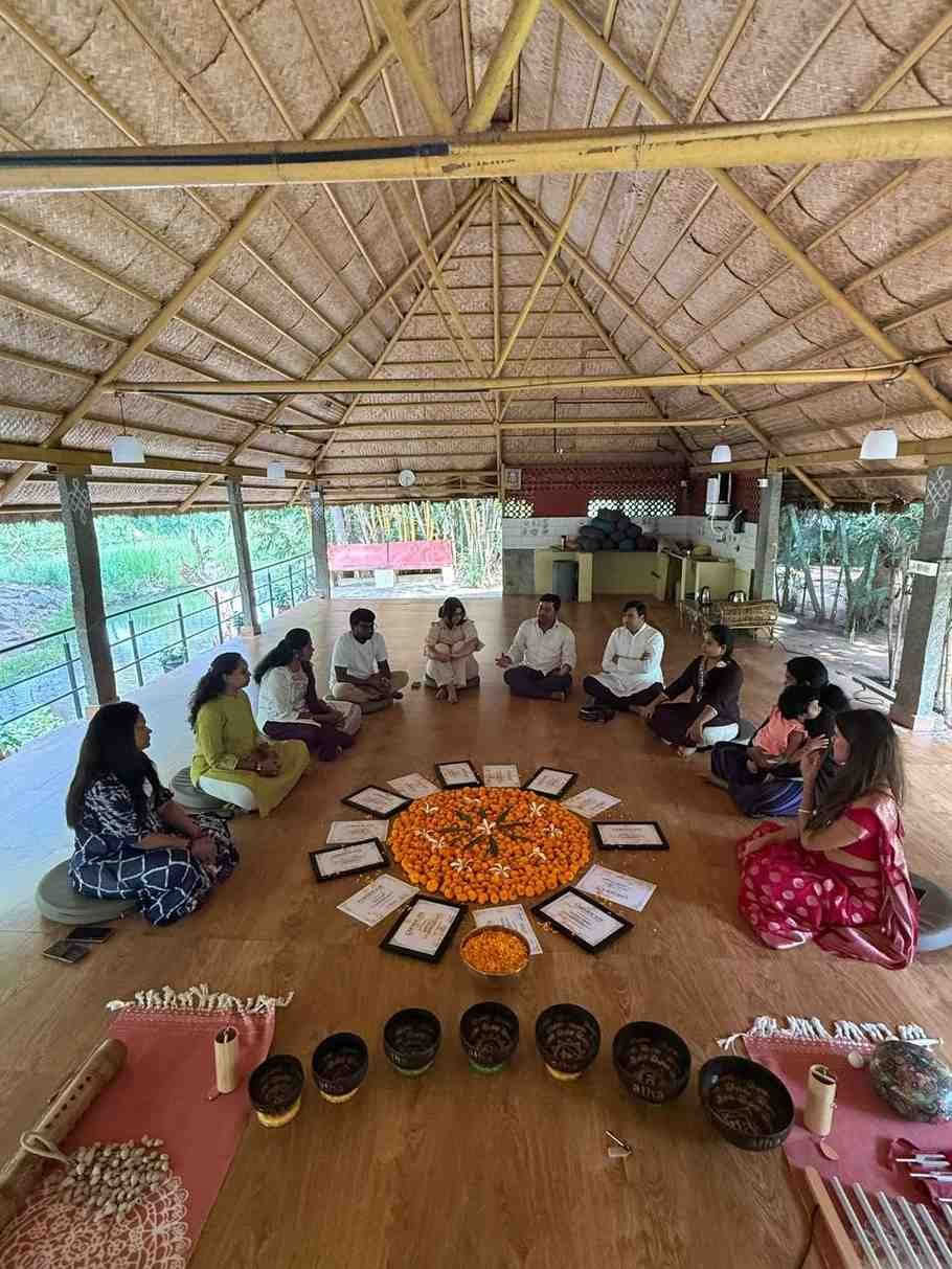 Ääniparannuksen meditaatiokurssi Mysoressa