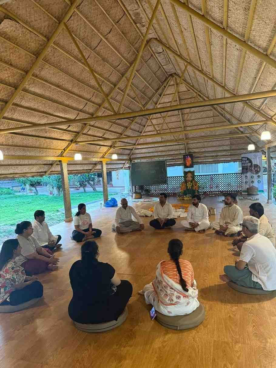 Ääniparannuksen meditaatiokurssi Mysoressa
