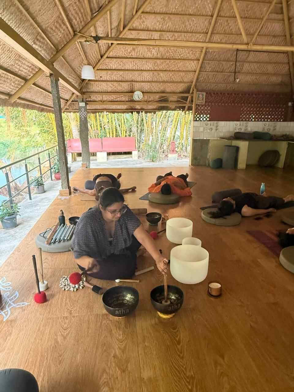 Ääniparannuksen meditaatiokurssi Mysoressa