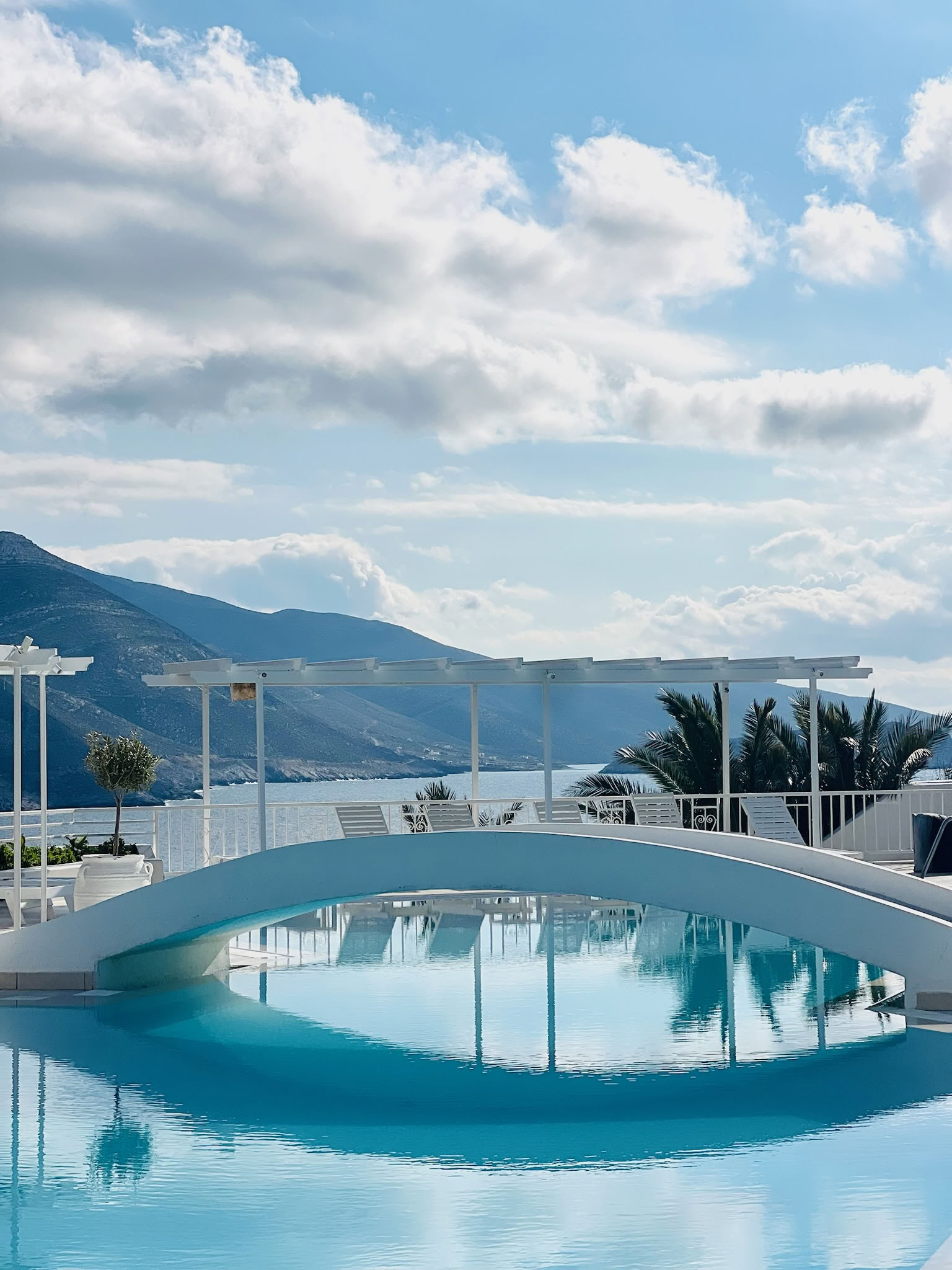 Hyvinvointiretriitti Kreikassa - 105F RETREATS