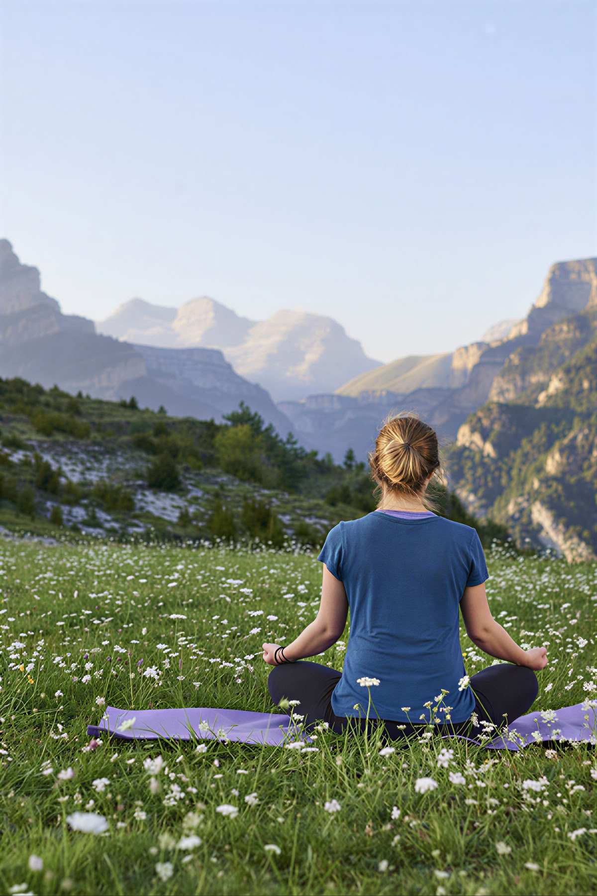 Meditatiivinen pyhiinvaellus: pitkä vaellus- ja joogaretriitti