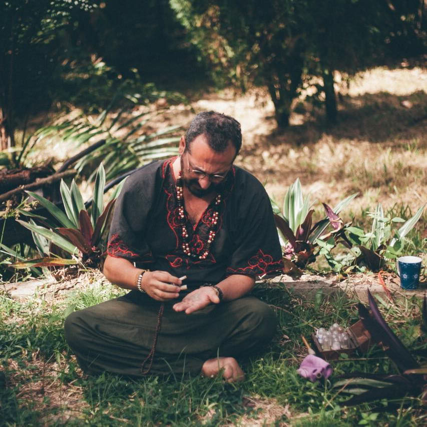 14 päivän ayahuasca-retriitti Flow Brazil Yogan, meditaation ja hierontojen kanssa