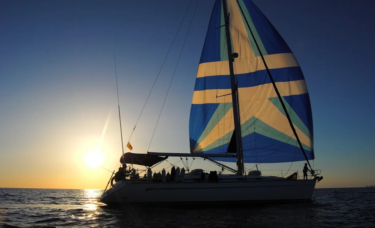 Purjehdus- ja joogaristeily Ibizalla ja Formenteralla