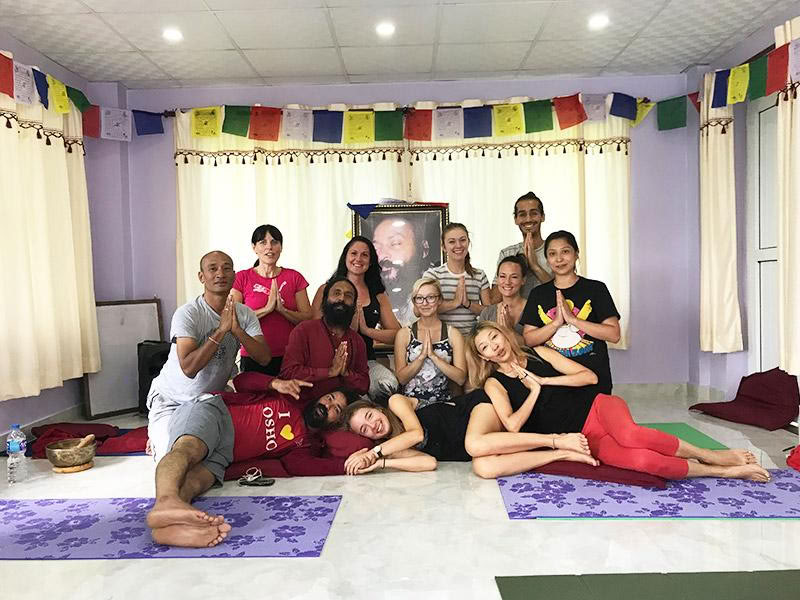 Keskitasoinen Reiki-jooga-meditaatioretriitti