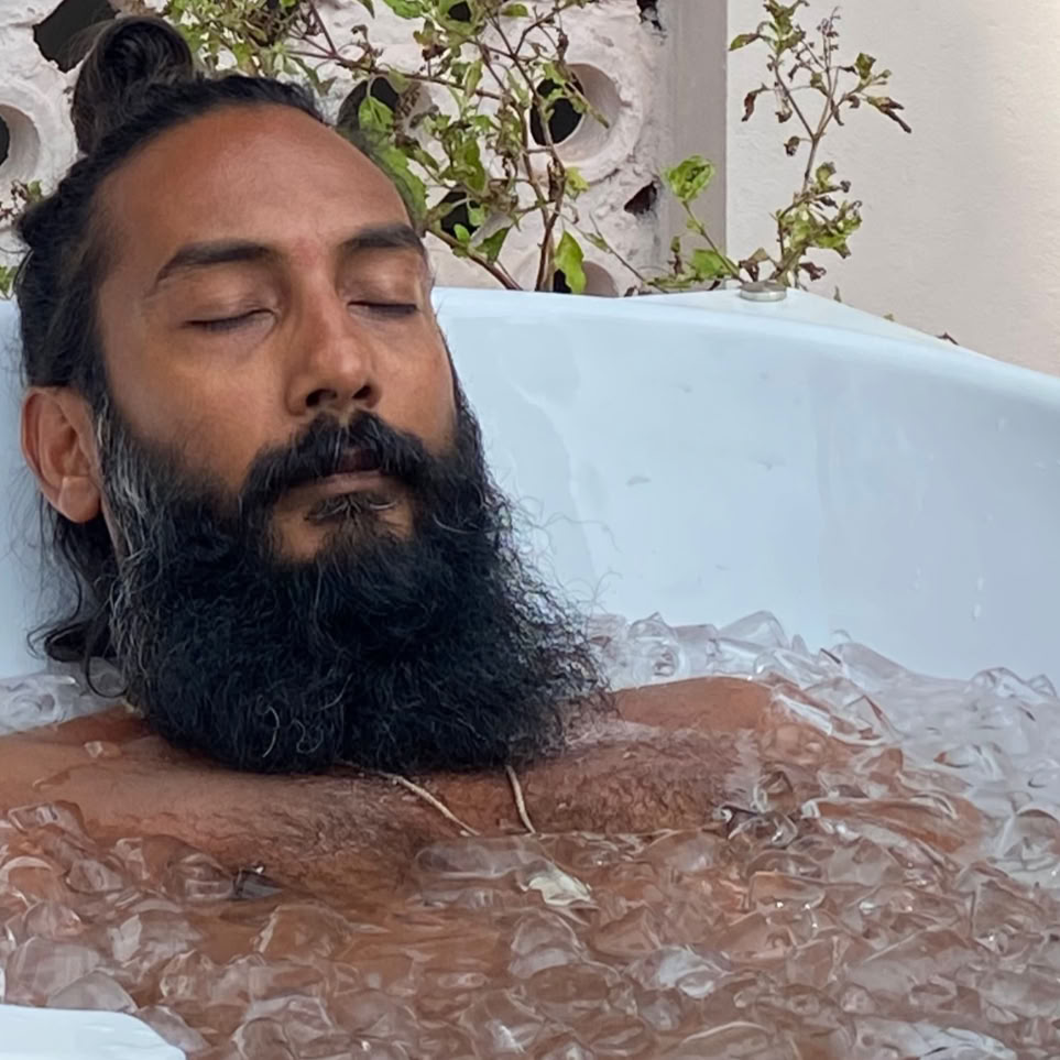 Jääkylpy ja hengitysmeditaatio