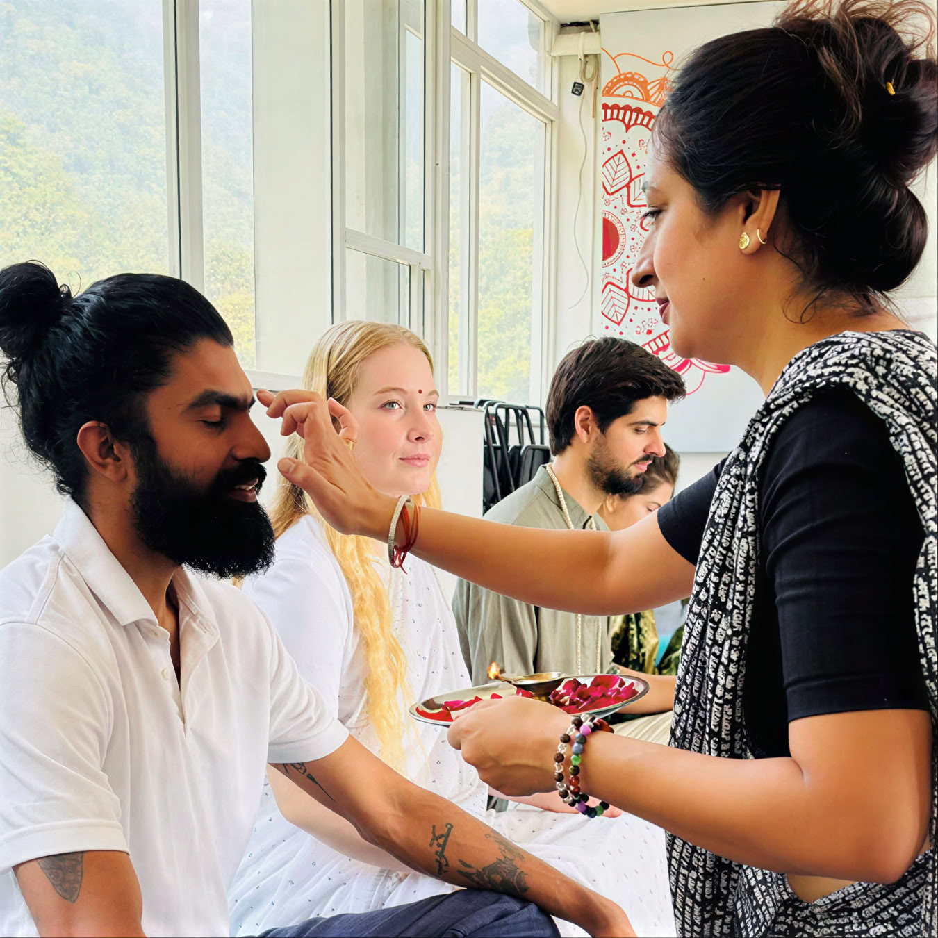 Ayurveda-detoksin, ääniparannuksen ja meditaation retriitti