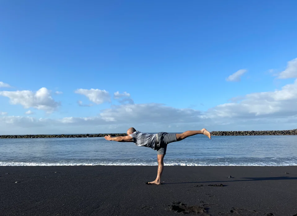 Iyengar-joogaretriitti Uday Bhosalen kanssa