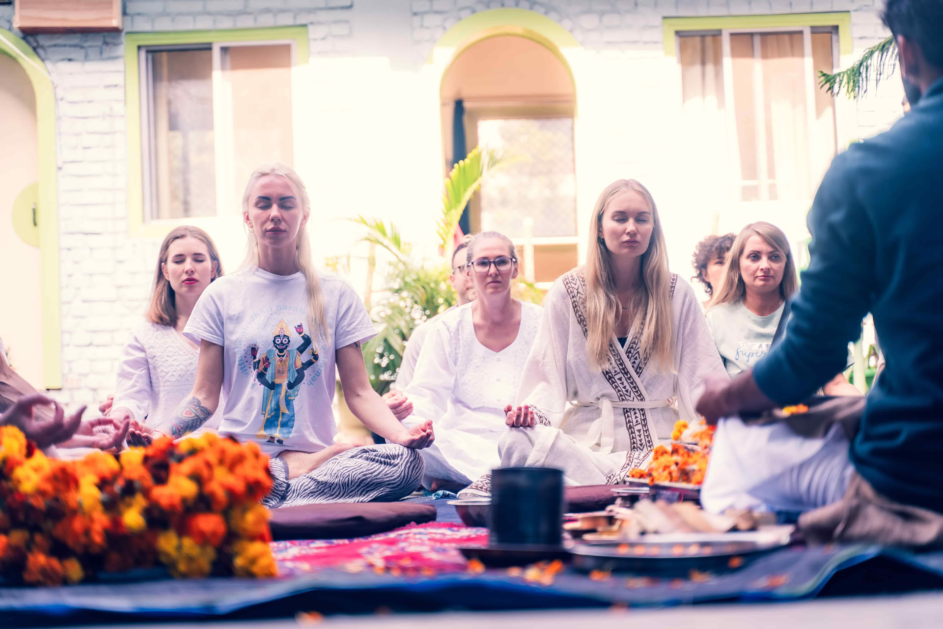 100 tunnin pranayama-opettajakoulutus Rishikeshissä