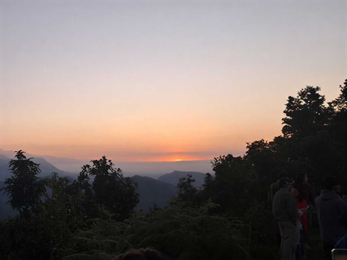 Auringonnousujoogakierros