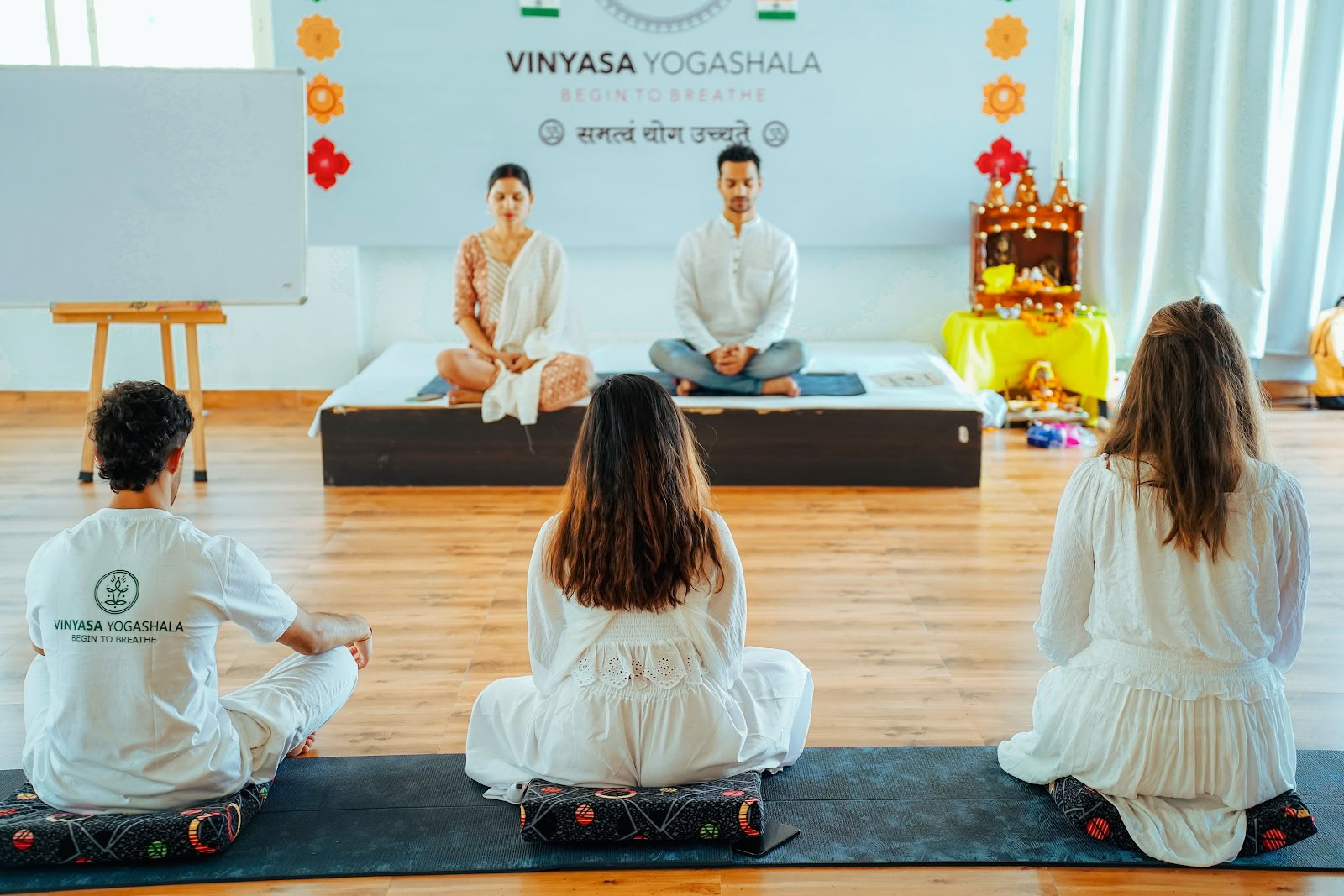 Vinyasa Yogashala – Paras joogakoulu Rishikeshissä, Intiassa