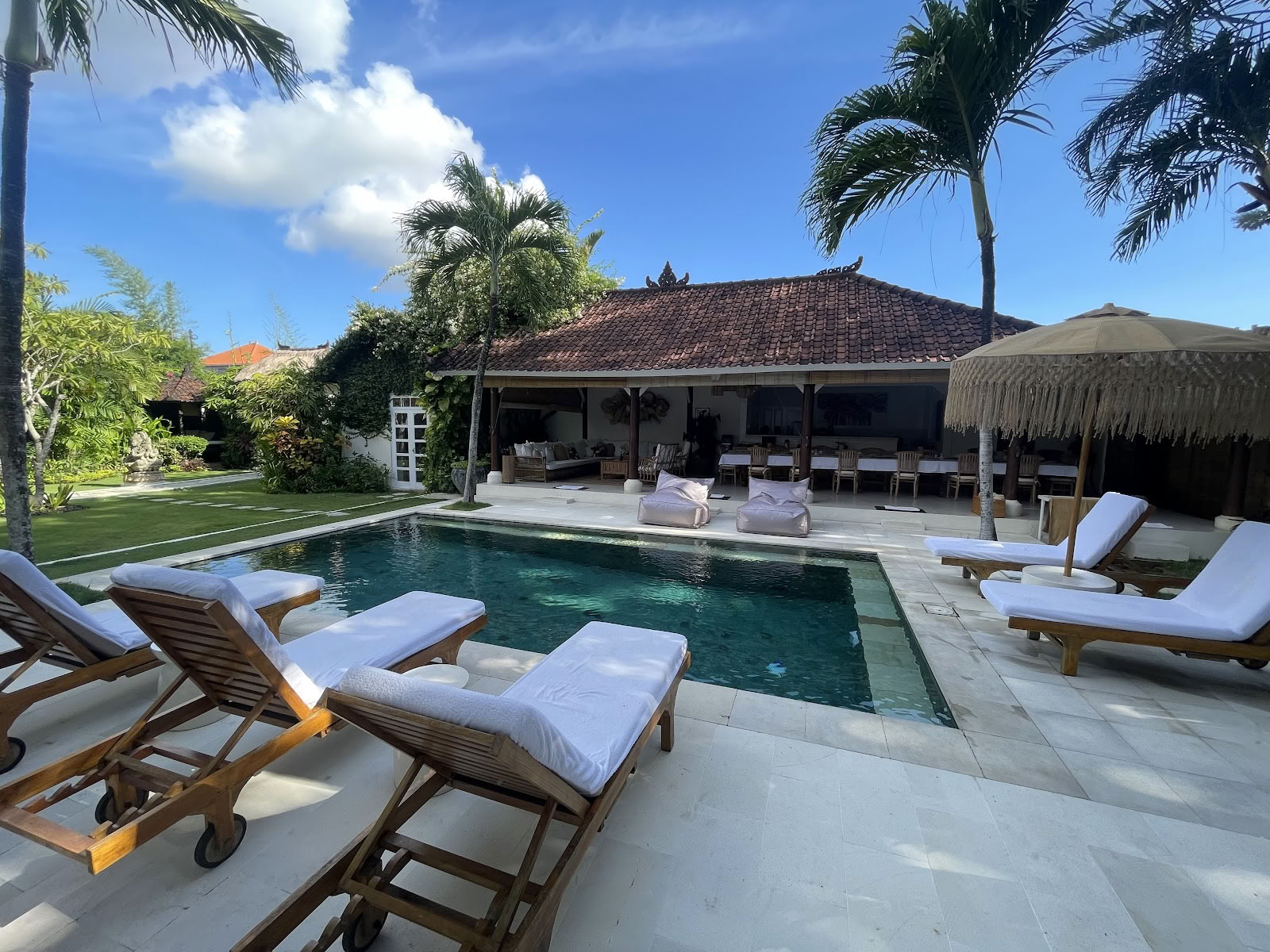 Jumalatarretriitit - Bali