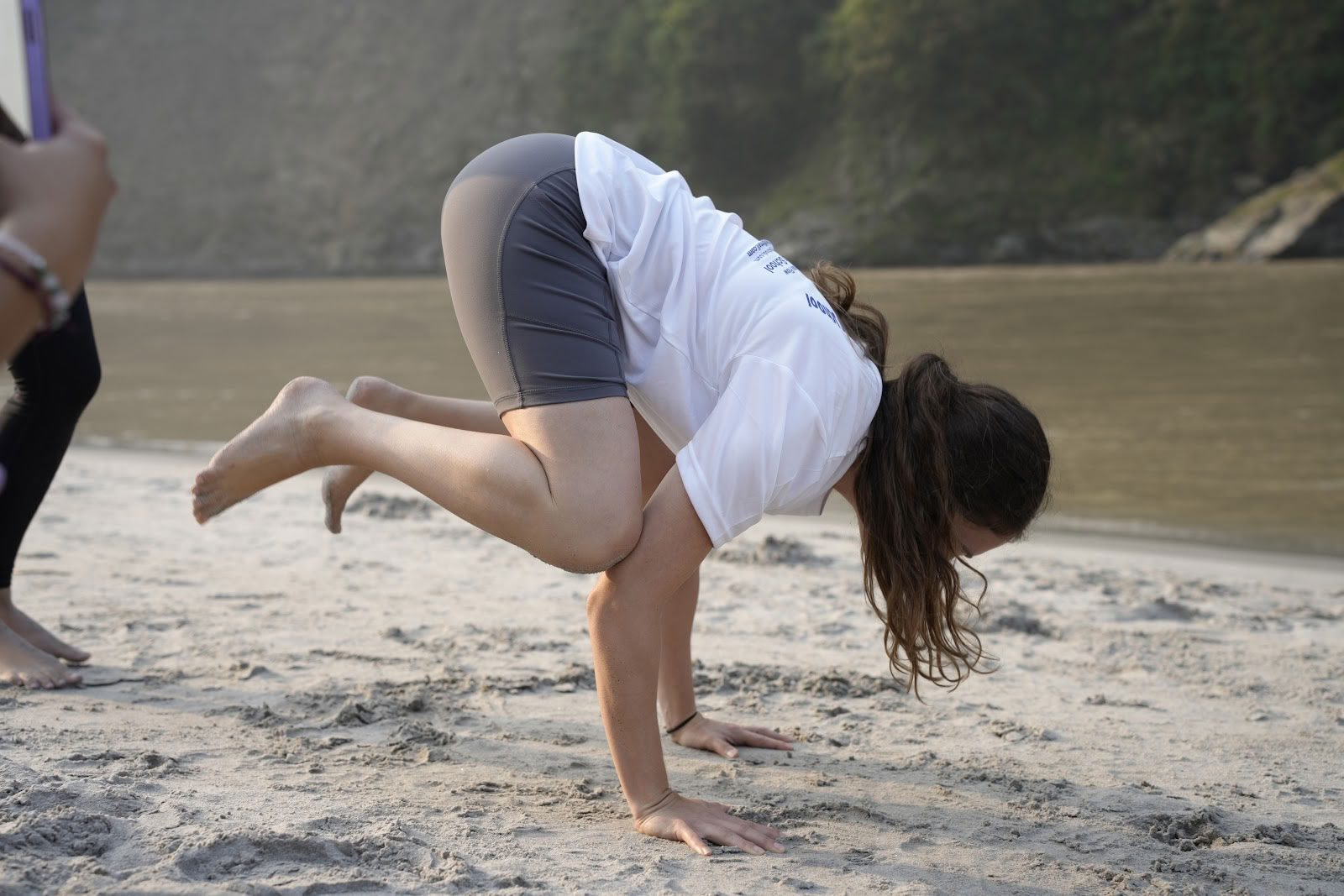 Auringon joogaopettajakoulutus Rishikeshissä - Sun YTTC Rishikesh