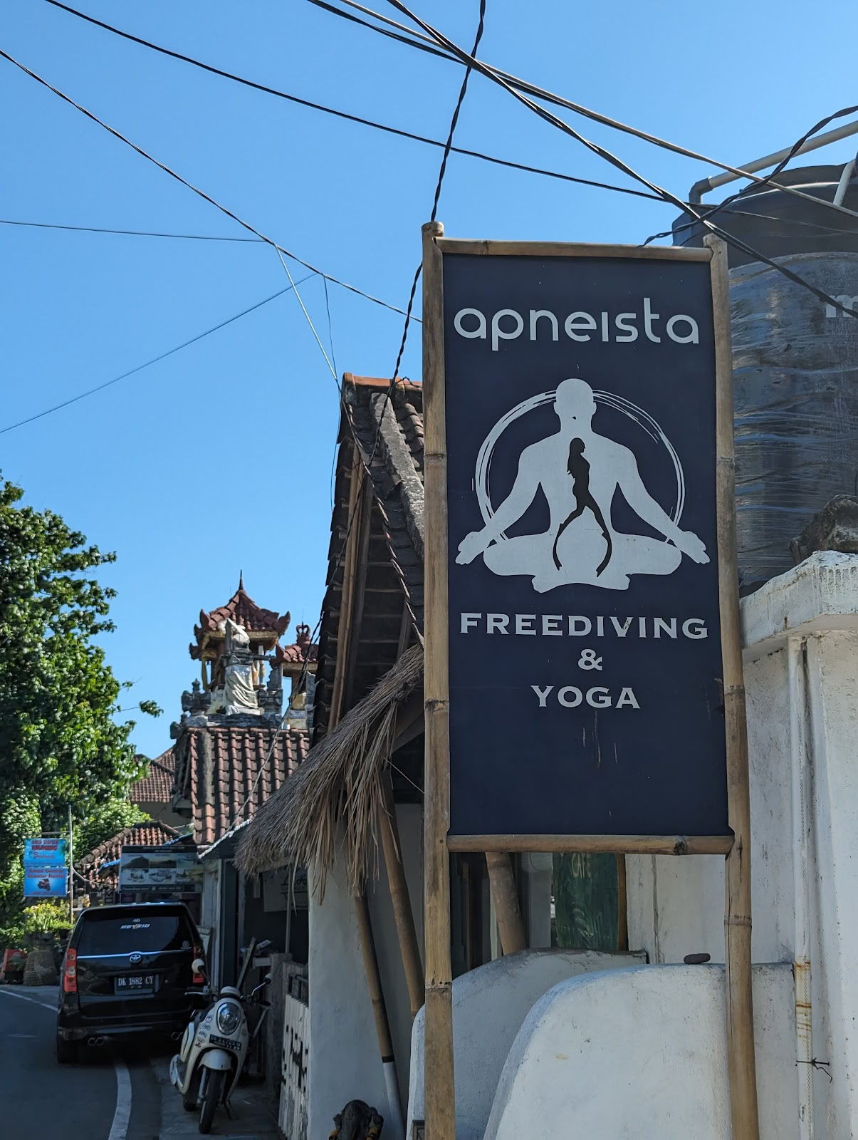 Apneista vapaasukellus- ja joogakoulu