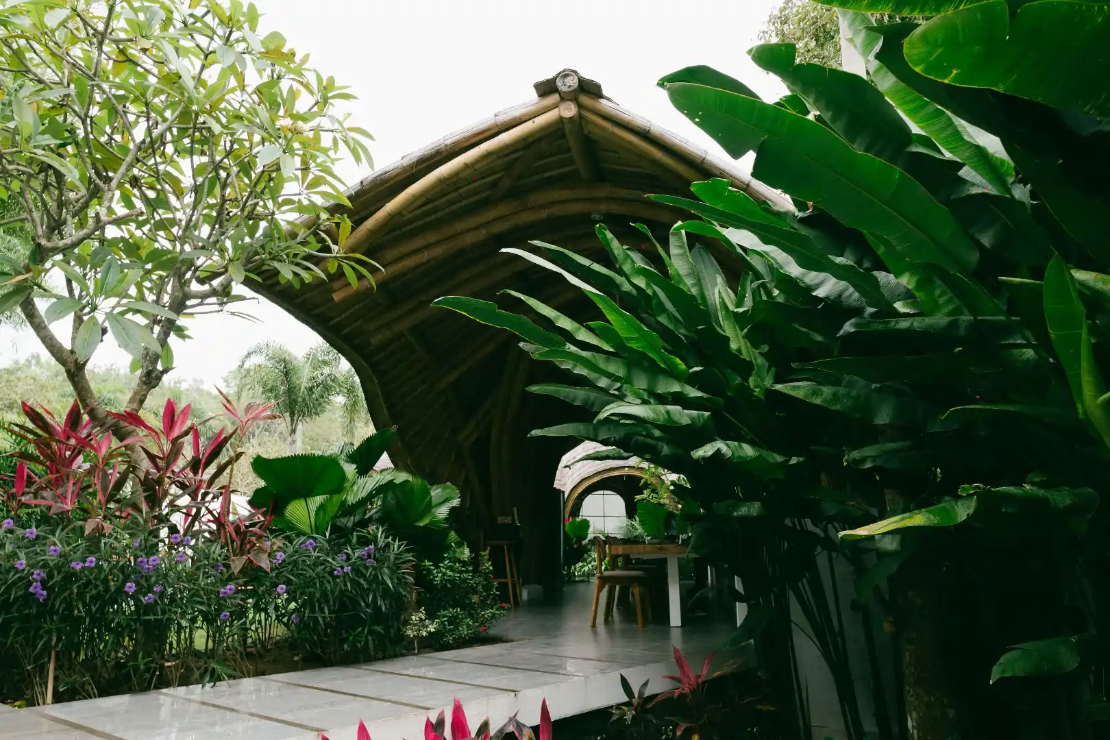 Mantra Wellness Bali (sviitit, jooga ja reformer-pilates)