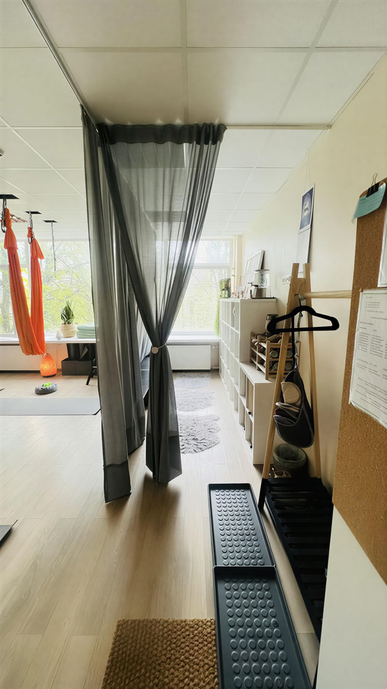 Studio Air Therapy | Oro Yoga Vilnius | Ilmajooga Liettua