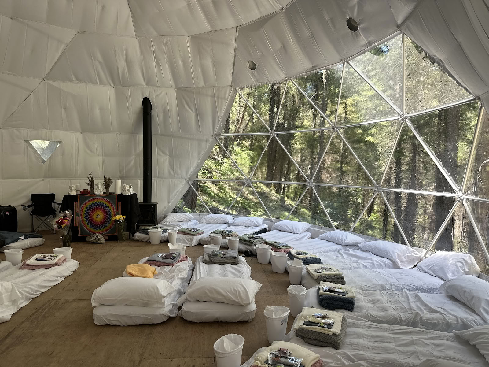 Hummingbird Churchin ayahuasca-retriitit Yhdysvalloissa
