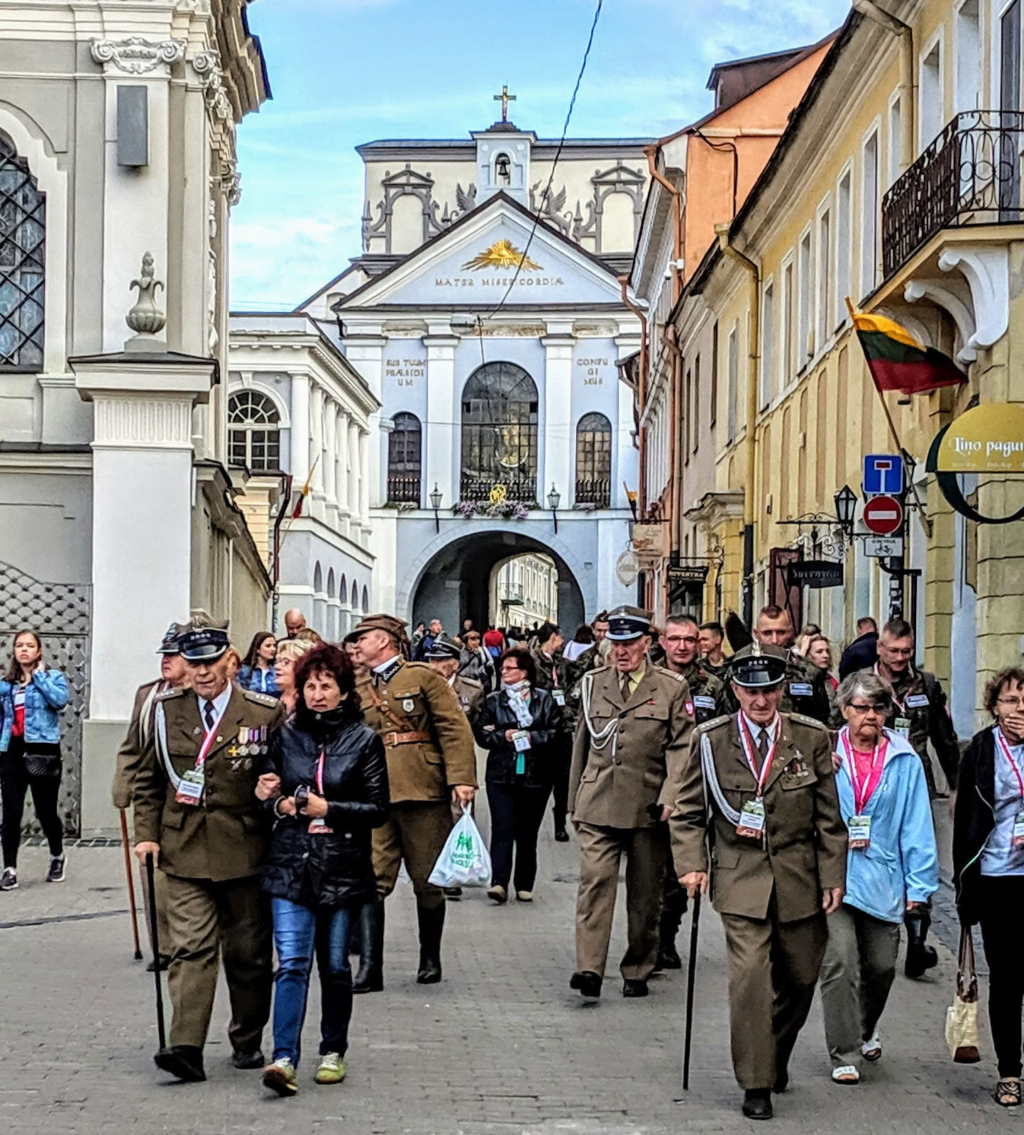 Aamunkoiton portit | Vilna